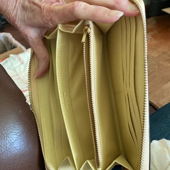 Coach Zip Wallet - Picture 9 of 11